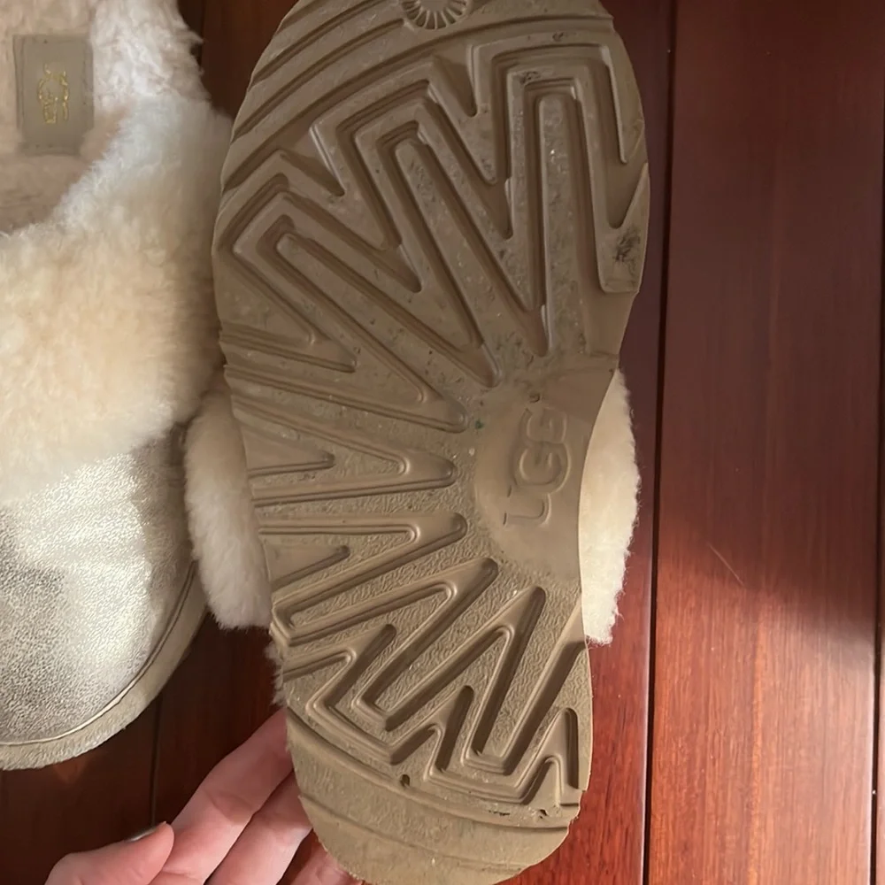 Kids Ugg slides - Picture 3 of 4